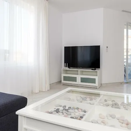 Hiora Vasiliko * Țarevo