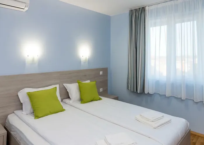 Apartament Hiora Vasiliko *