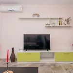 Hiora Vasiliko Apartment *