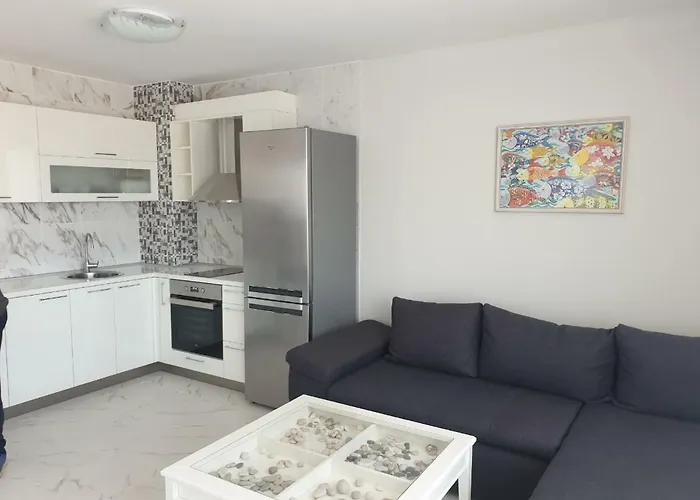 Hiora Vasiliko Apartman *