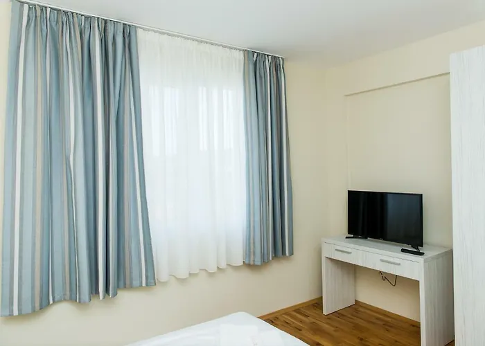 Hiora Vasiliko Carevo